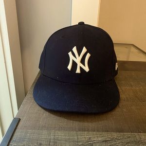 Fitted New York Yankees Hat